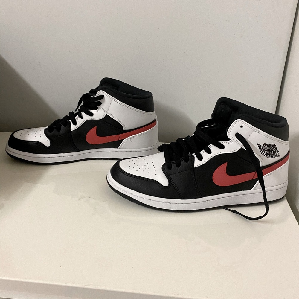 Nike Air-force Metallic Red and White and Red New - Picture 1 of 3